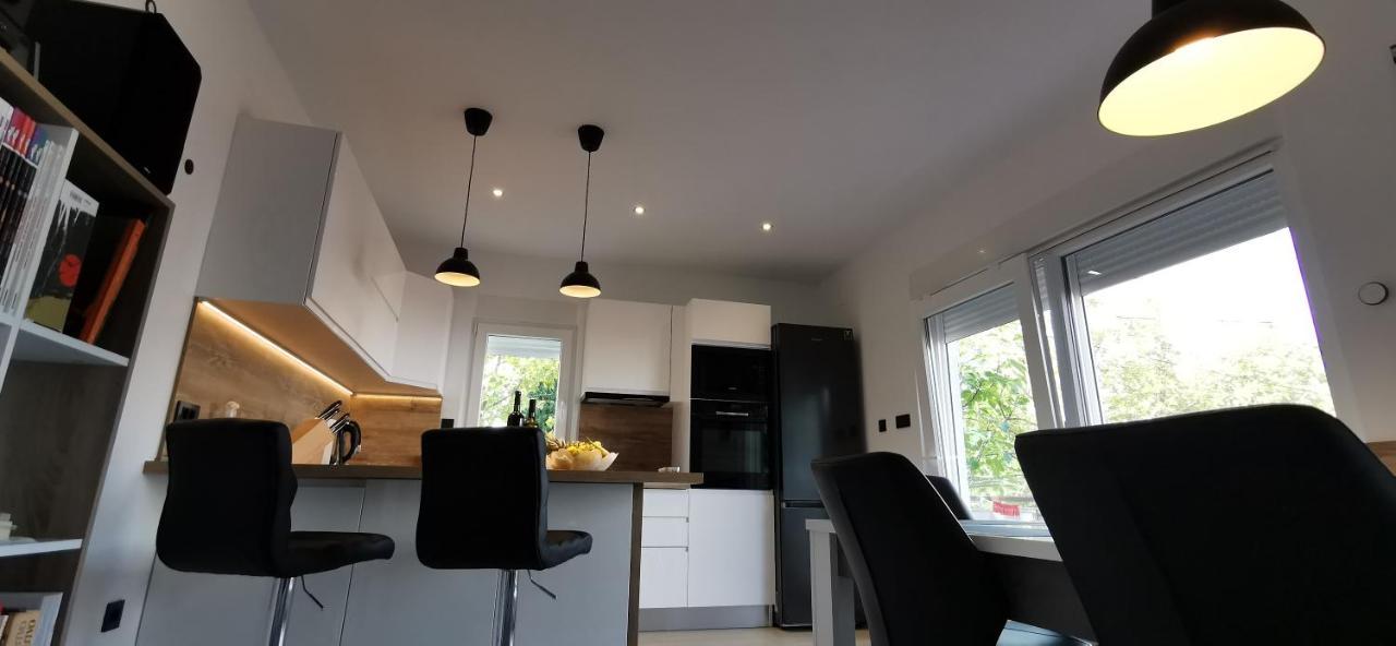 Apartman Perunika Selce Exterior foto