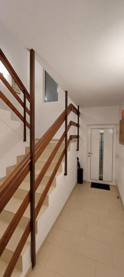 Apartman Perunika Selce Exterior foto